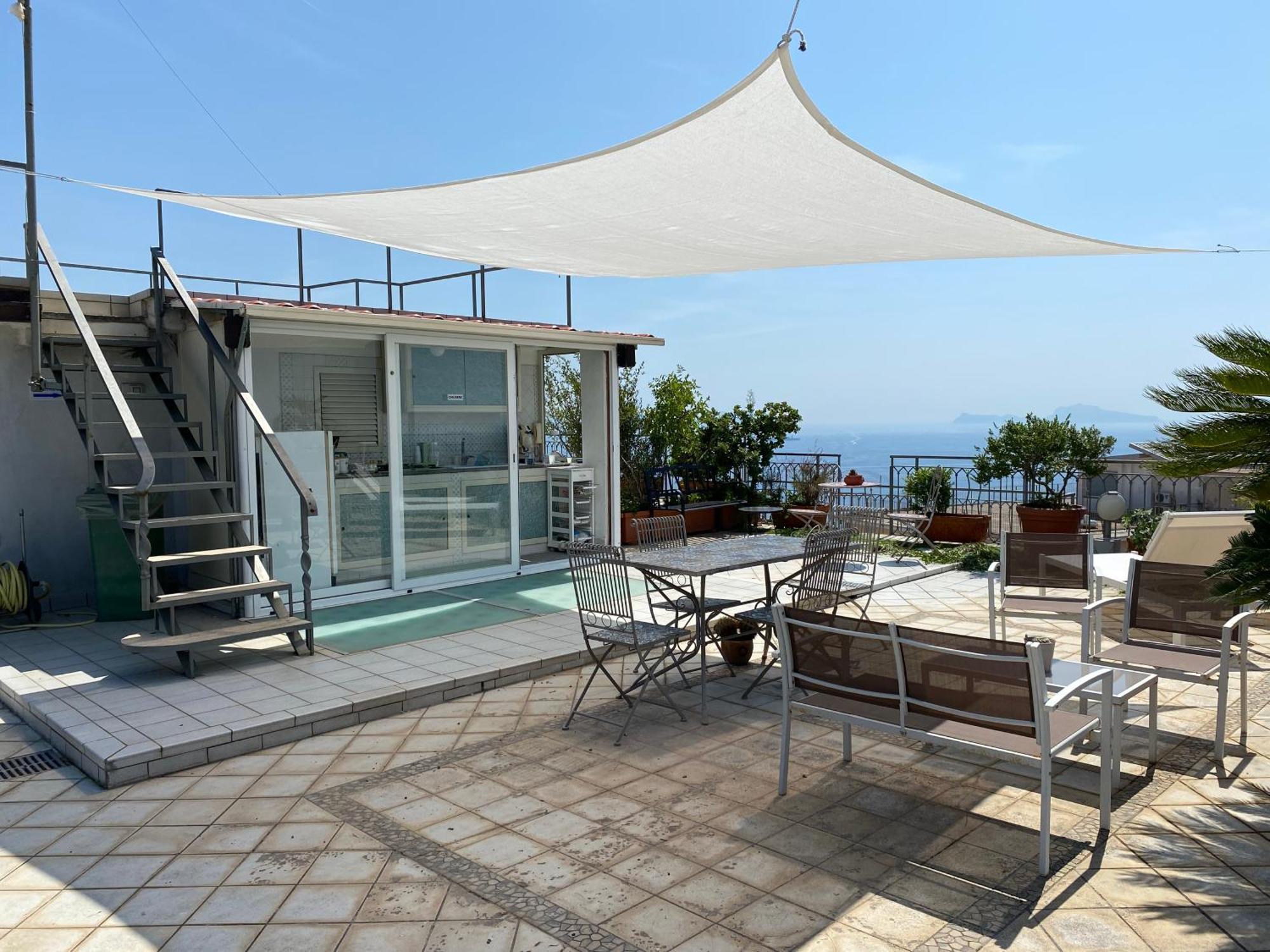 Terrazza Morghen Panoramic Rooftop Appartement Naples