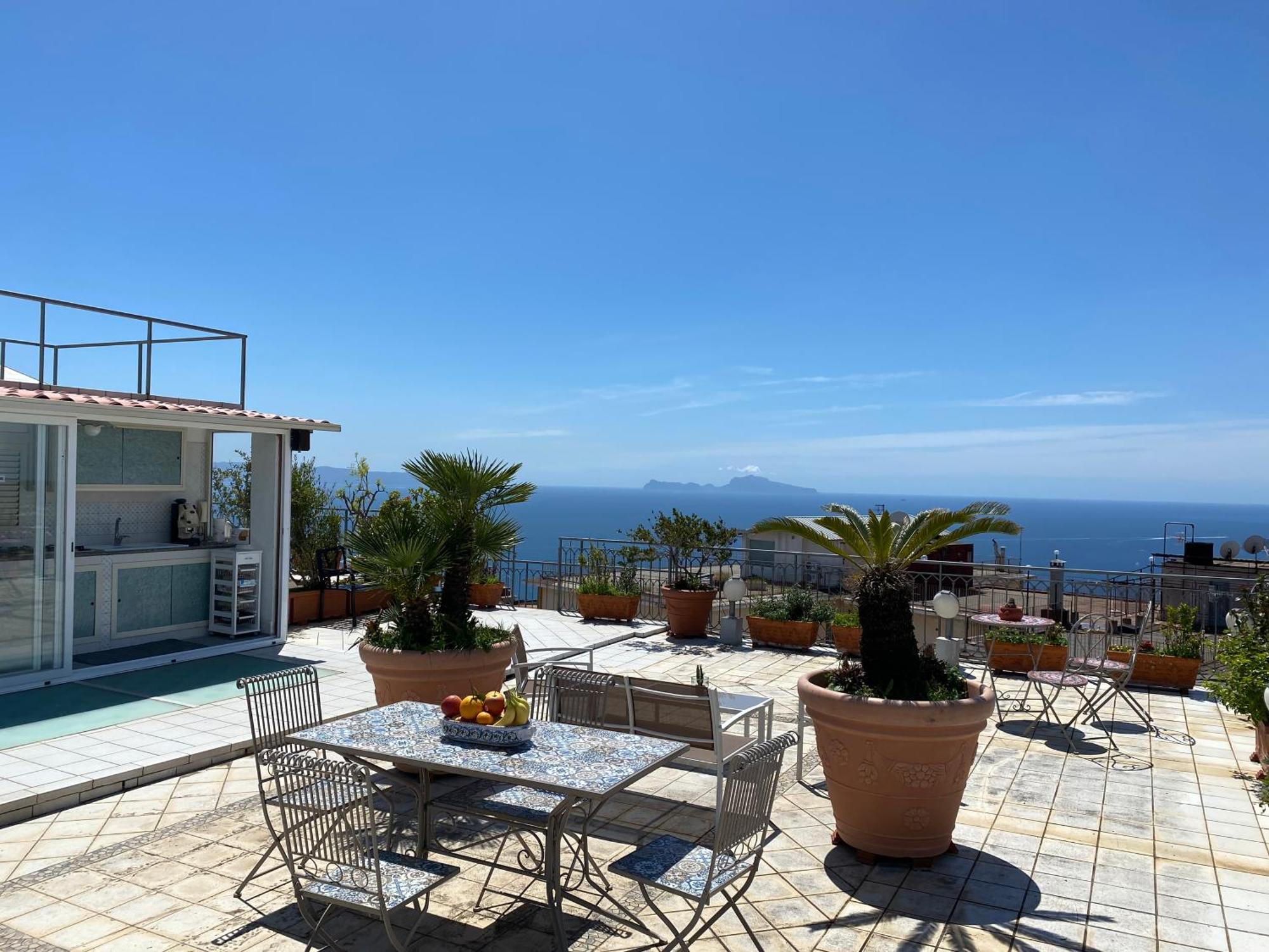 Terrazza Morghen Panoramic Rooftop Appartamento *